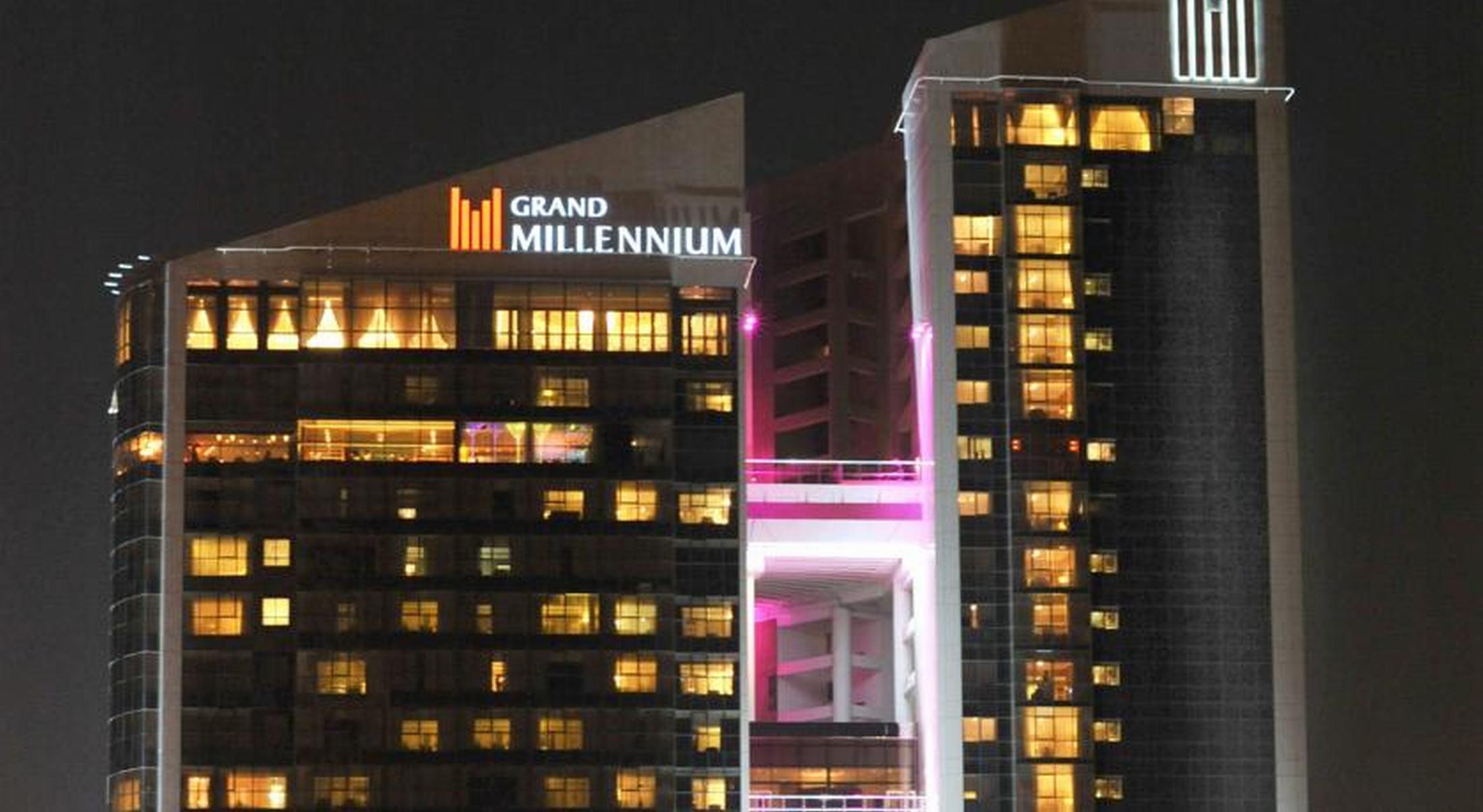 Grand Millennium Dubai Otel Dış mekan fotoğraf